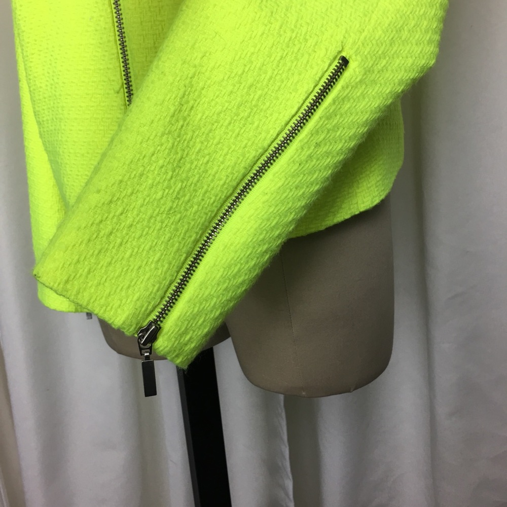 SOLD βοΈa.n.a. Neon Yellow Jacket Blazer Size XL π - Picture 5 of 8